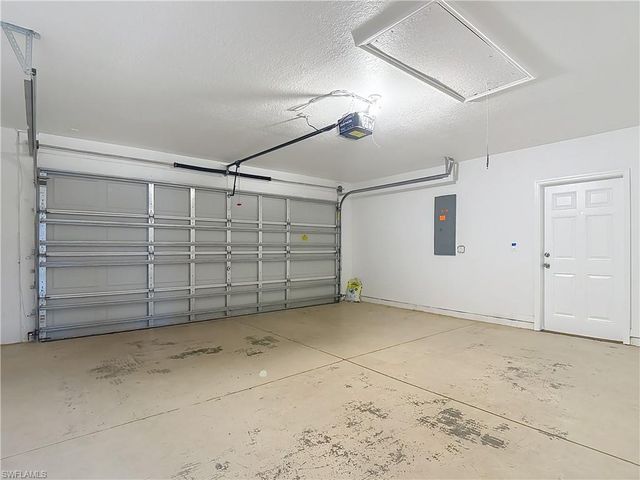 3713 20th ST SW, Lehigh Acres, FL 33976