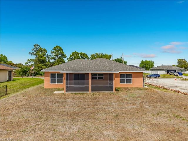 3713 20th ST SW, Lehigh Acres, FL 33976