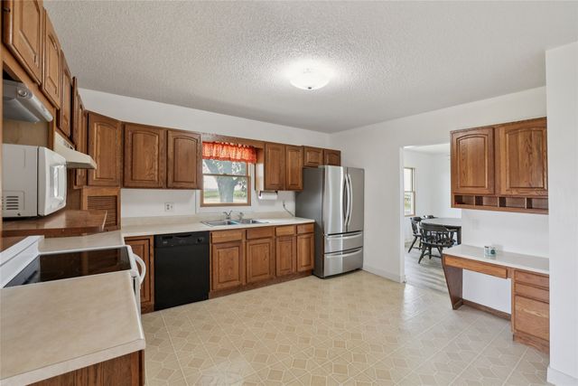 7404 Sioux Avenue, Reasnor, IA 50232