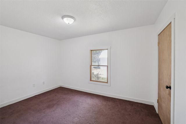 7404 Sioux Avenue, Reasnor, IA 50232