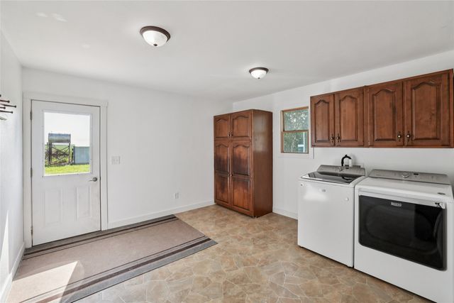 7404 Sioux Avenue, Reasnor, IA 50232