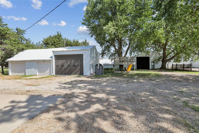 7404 Sioux Avenue, Reasnor, IA 50232