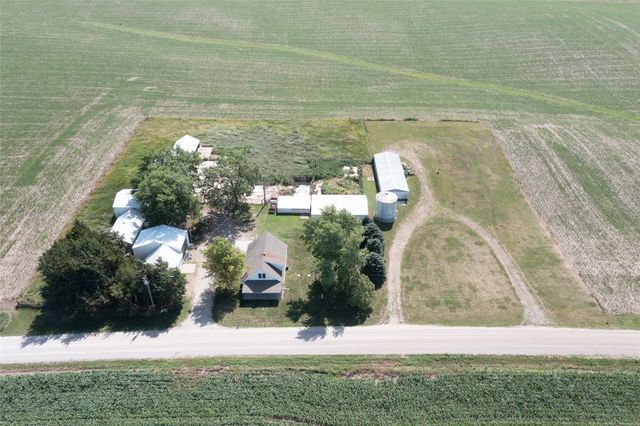 7404 Sioux Avenue, Reasnor, IA 50232