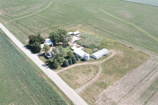7404 Sioux Avenue, Reasnor, IA 50232