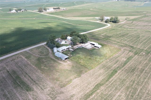 7404 Sioux Avenue, Reasnor, IA 50232