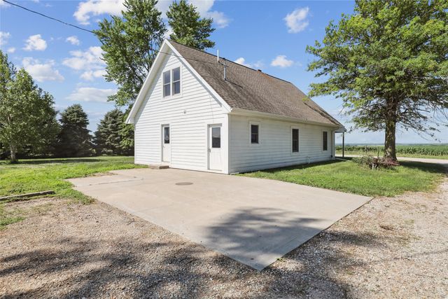 7404 Sioux Avenue, Reasnor, IA 50232
