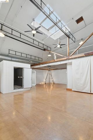 530 E 8Th St 207, Oakland, CA 94606