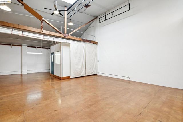 530 E 8Th St 207, Oakland, CA 94606