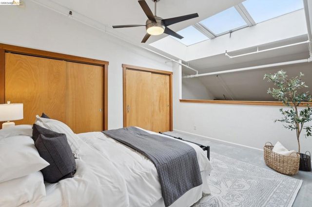 530 E 8Th St 207, Oakland, CA 94606