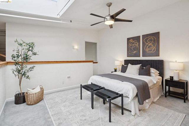 530 E 8Th St 207, Oakland, CA 94606