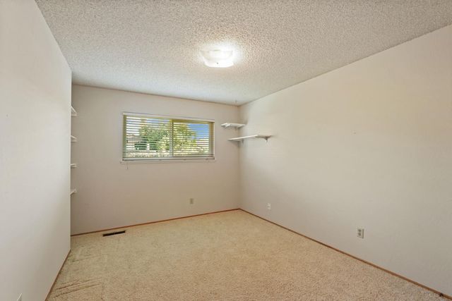 826 Maplewood, Lodi, CA 95240