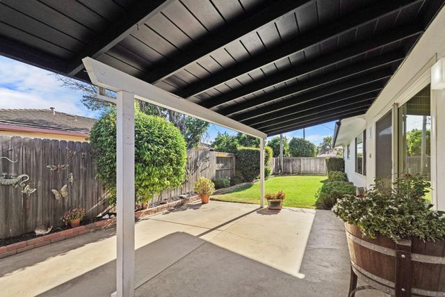 826 Maplewood, Lodi, CA 95240