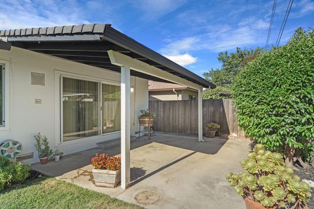 826 Maplewood, Lodi, CA 95240