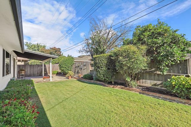 826 Maplewood, Lodi, CA 95240