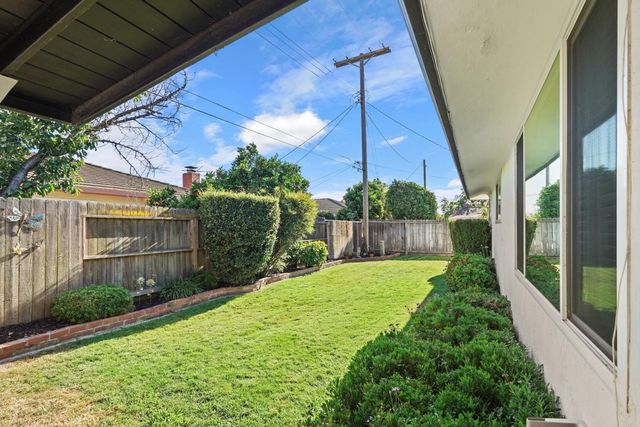826 Maplewood, Lodi, CA 95240