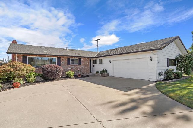 826 Maplewood, Lodi, CA 95240
