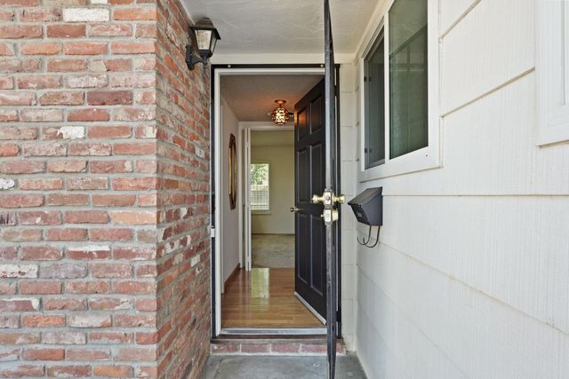 826 Maplewood, Lodi, CA 95240
