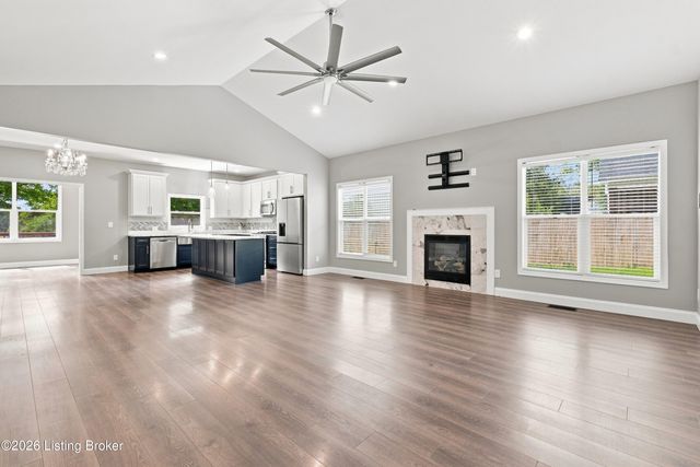 5700 Old Floydsburg Rd, Crestwood, KY 40014