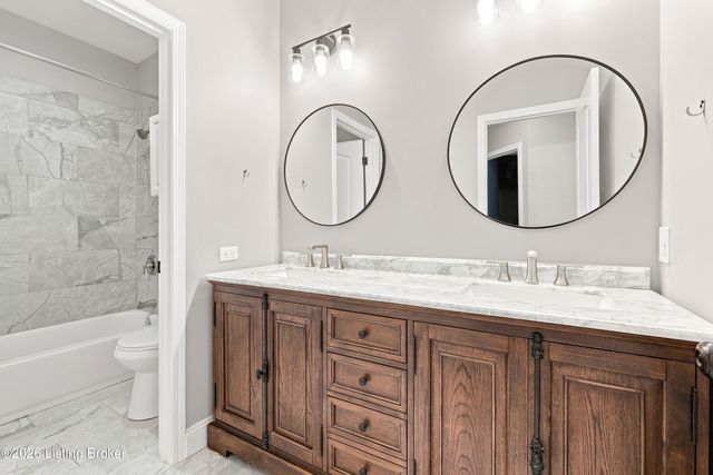 5700 Old Floydsburg Rd, Crestwood, KY 40014