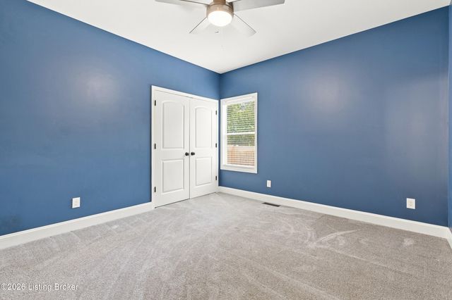 5700 Old Floydsburg Rd, Crestwood, KY 40014