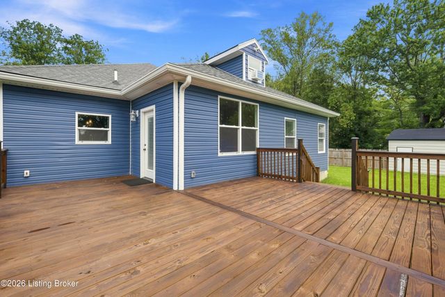 5700 Old Floydsburg Rd, Crestwood, KY 40014