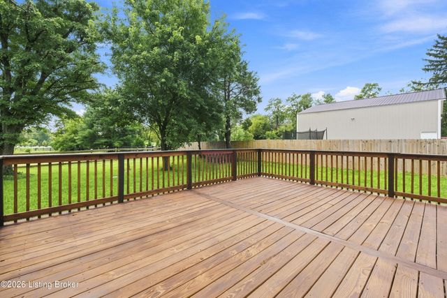 5700 Old Floydsburg Rd, Crestwood, KY 40014