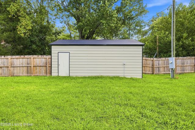 5700 Old Floydsburg Rd, Crestwood, KY 40014