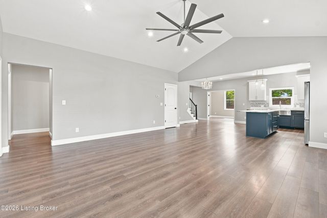 5700 Old Floydsburg Rd, Crestwood, KY 40014