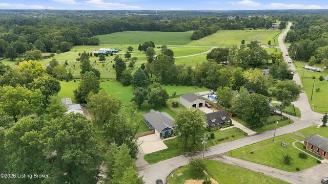 5700 Old Floydsburg Rd, Crestwood, KY 40014