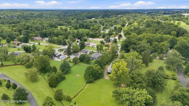 5700 Old Floydsburg Rd, Crestwood, KY 40014