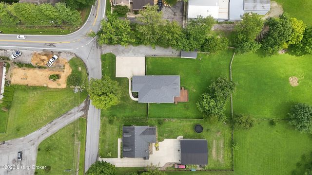 5700 Old Floydsburg Rd, Crestwood, KY 40014