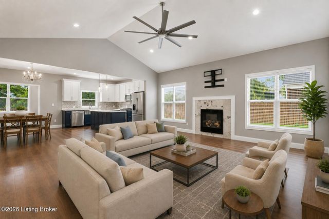 5700 Old Floydsburg Rd, Crestwood, KY 40014