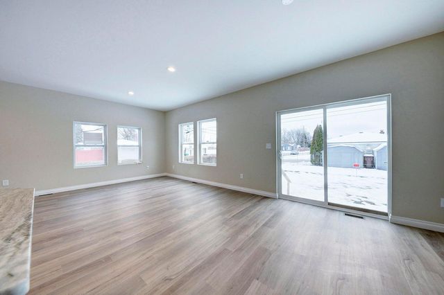 33755 Parkwood Street, Westland, MI 48186