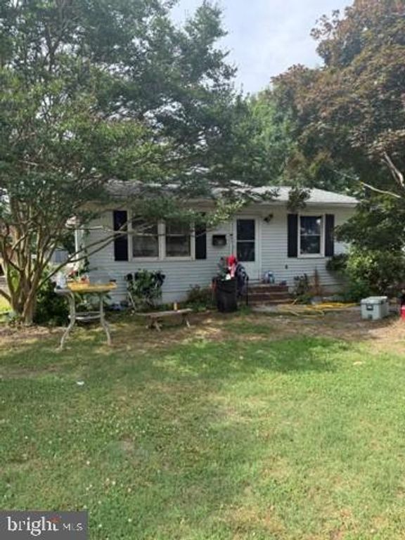 205 E WALNUT ST, Delmar, MD 21875