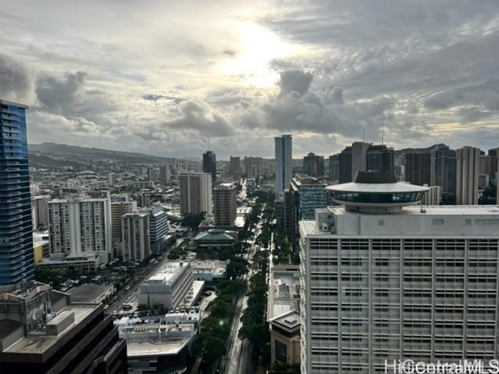 1391 Kapiolani Boulevard 3407, Honolulu, HI 96814