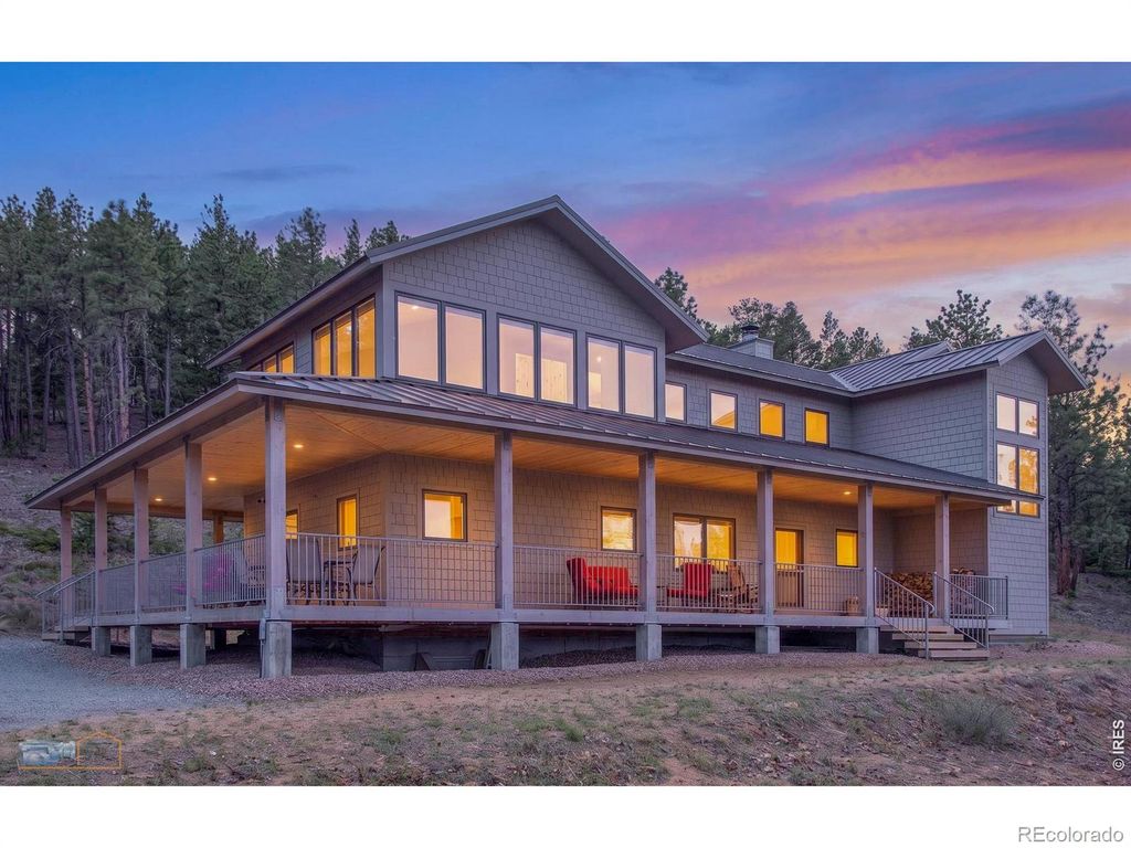942 Spruce Drive, Lyons, CO 80540