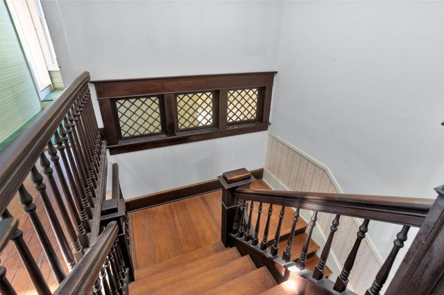 1104 E Houston Avenue, Crockett, TX 75835