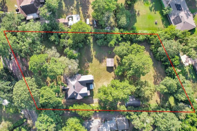 1104 E Houston Avenue, Crockett, TX 75835