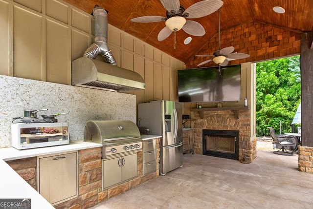18 Willow Place, Newnan, GA 30265