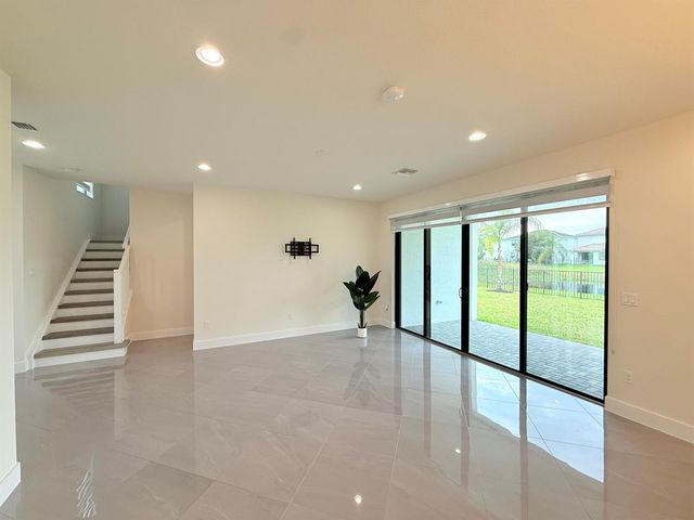 7181 VILLAMAR Way, Lake Worth, FL 33463