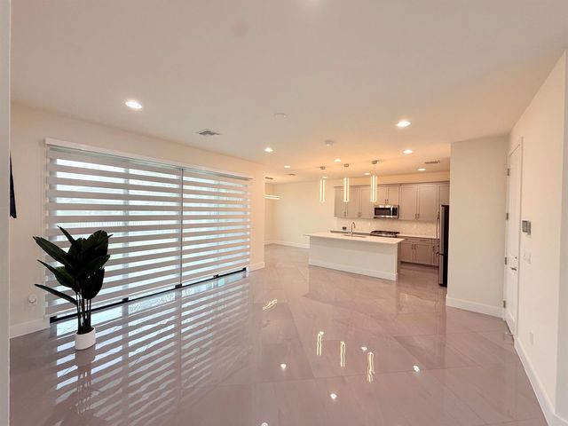 7181 VILLAMAR Way, Lake Worth, FL 33463