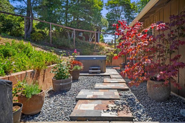 8607 Berta Canyon Court, Salinas, CA 93907