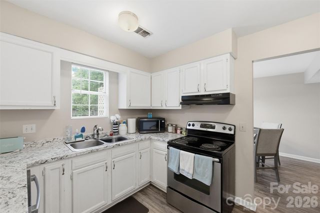 1158 Cloister Place, Columbia, SC 29210