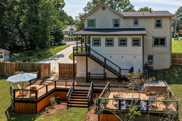 1906 Port Royal Drive, Soddy Daisy, TN 37379