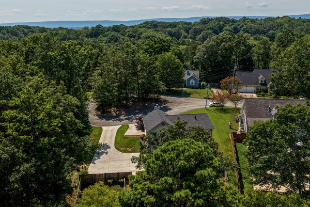 1906 Port Royal Drive, Soddy Daisy, TN 37379