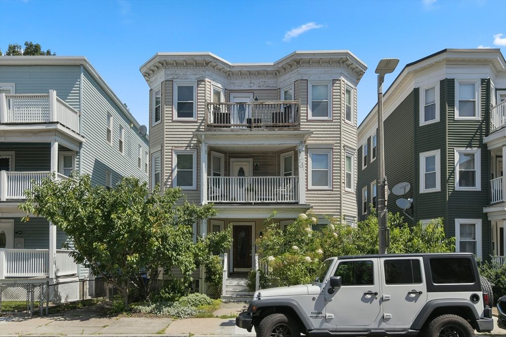 19 Howes St 1, Boston, MA 02125