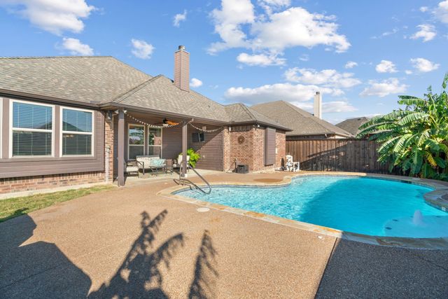 1667 Fraser Drive, Burleson, TX 76028