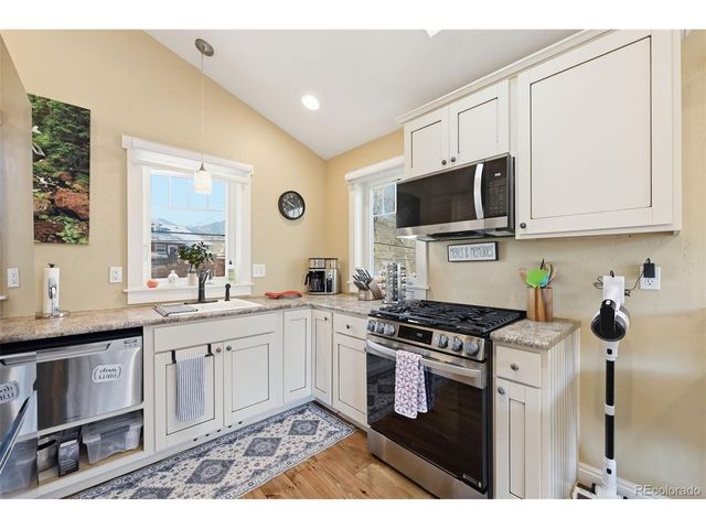 1607 Pikes Peak Ave, Colorado Springs, CO 80904