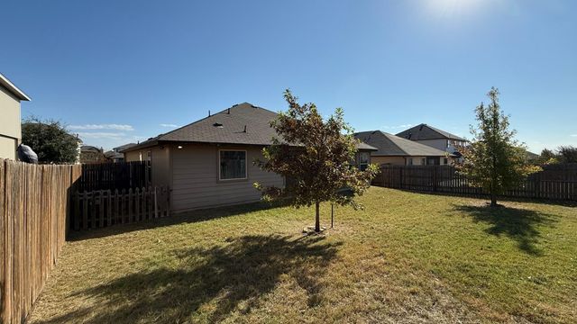 116 Zoisite LN, Jarrell, TX 76537