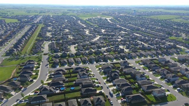 116 Zoisite LN, Jarrell, TX 76537